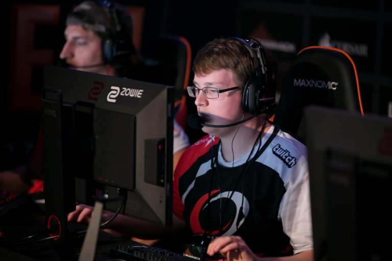 Ptr remplacera Party Astronauts lors de la saison 15 de l'ESL Pro League 2 Ptr remplacera Party Astronauts lors de la saison 15 de l'ESL Pro League - 1