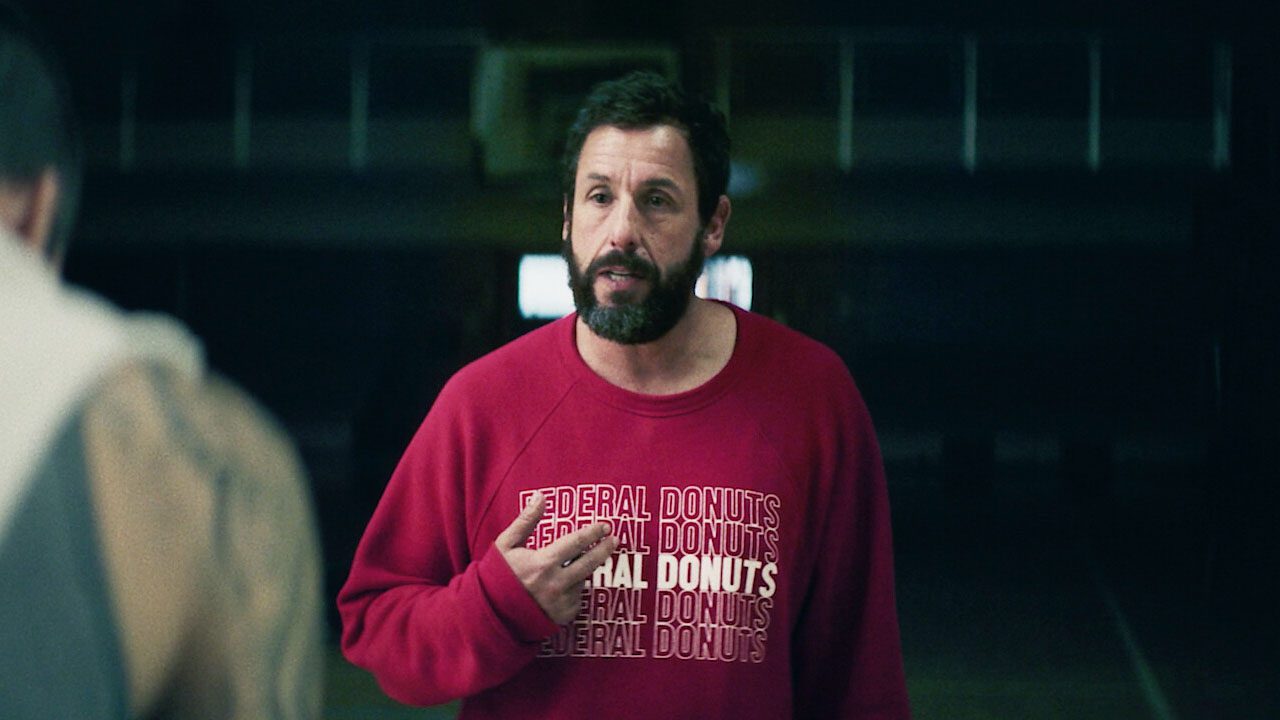 Adam Sandler et LeBron James Film Netflix 'Hustle': ce que nous savons jusqu'à présent 2 Adam Sandler et LeBron James Film Netflix 'Hustle': ce que nous savons jusqu'à présent - 1