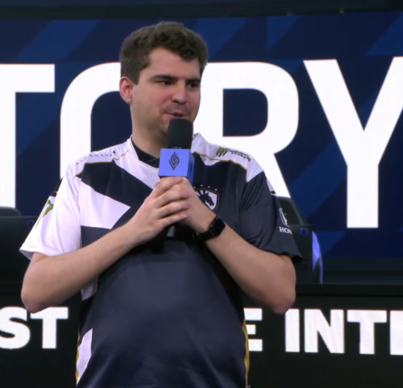 Flux liquide sur le désespoir de C9 pour acquérir la 2e victoire du LCS Spring Split 2022 93 Flux liquide sur le désespoir de C9 pour acquérir la 2e victoire du LCS Spring Split 2022 - 92