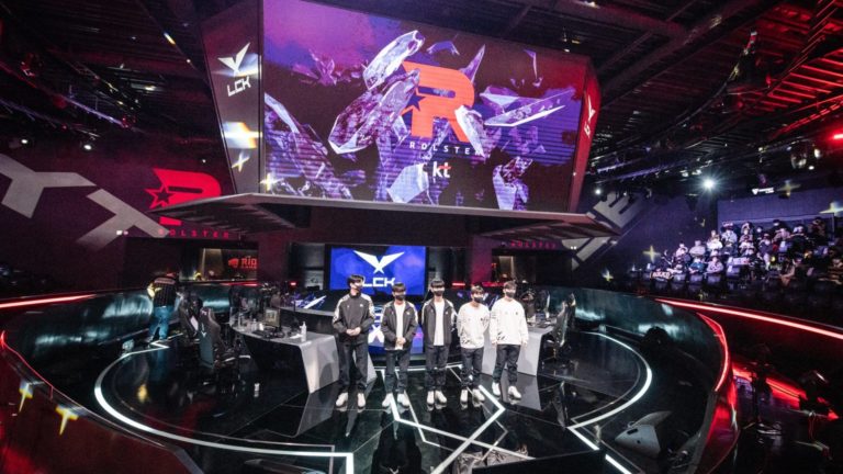 KT Rolster signe Mask pour l'équipe des Challengers 2 KT Rolster signe Mask pour l'équipe des Challengers - 1