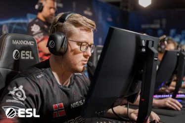 Tests de pluie positifs pour COVID-19 à l'IEM Katowice - 7