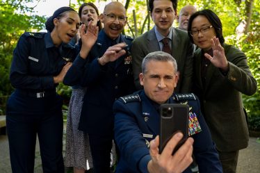 La saison 3 de "Space Force" de Netflix annulée après 2 saisons - 8