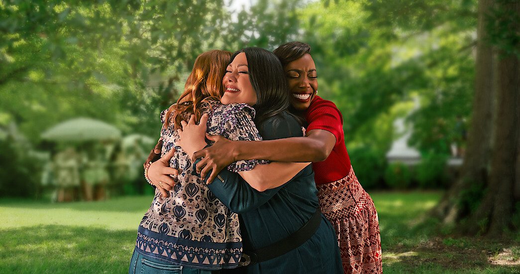 'Sweet Magnolias' Saison 3: Statut de renouvellement de Netflix et à quoi s'attendre 2 'Sweet Magnolias' Saison 3: Statut de renouvellement de Netflix et à quoi s'attendre - 1
