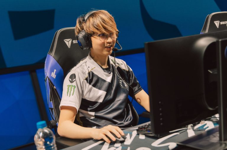 Liquid libère la star ADC Hans sama de l'équipe LCS 2 Liquid libère la star ADC Hans sama de l'équipe LCS - 1