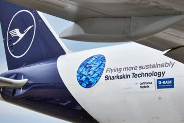 Un revêtement adhésif inspiré des impératifs de réduction de la consommation des avions › Geek News - 3