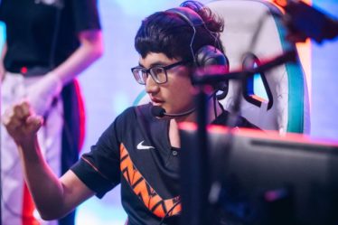Karsa de V5 bat le record du jungler LPL pour le plus grand nombre de victimes en un seul match avec 17 victimes - 9