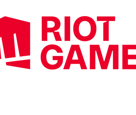 Un employé de Riot affirme que l'entreprise a dit à un autre employé de retirer la photo du maillot de bain, contacté par les RH par la suite - 53