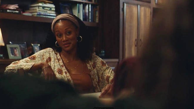 Nika King d'Euphoria veut que Leslie et Ali commencent à sortir ensemble dans la saison 3 4 Nika King d'Euphoria veut que Leslie et Ali commencent à sortir ensemble dans la saison 3 (2)
