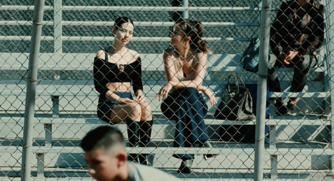 Alexa Demie quitte-t-elle Euphoria ? Les fans inquiets après le « départ » de la scène de Maddy dans l'épisode 7 4 Maddy parle à Samantha de son départ d'East Highland dans l'épisode 7