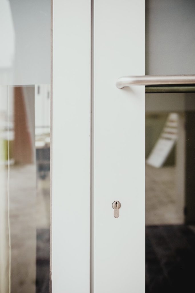Comment garder votre maison sûre et sécurisée 3 Conseils pour embaucher un serrurier d'urgence la prochaine fois que vous serez en lock-out