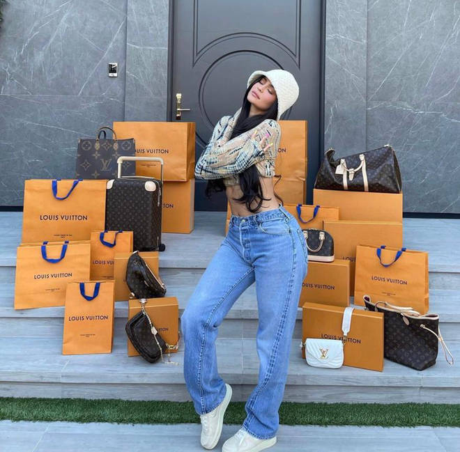 Le cadeau Instagram de Kim Kardashian est "exposé" dans une vidéo virale 4 Concours Kylie Jenner.
