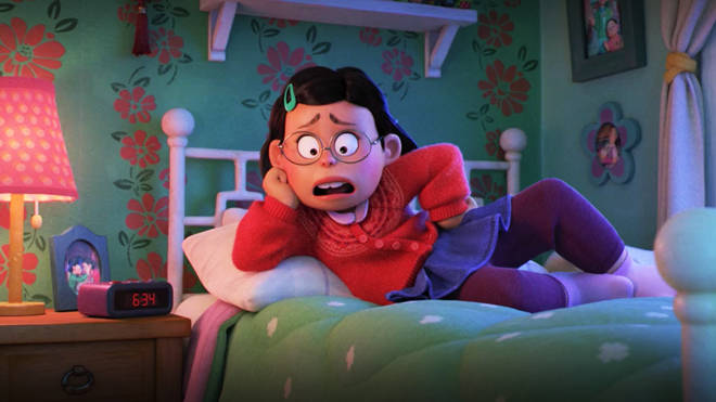 Le réalisateur de Turning Red veut que le film aide les jeunes de 13 ans à parler des règles et... 4 Domee Shi a créé Turning Red pour aider à normaliser les conversations sur les menstruations