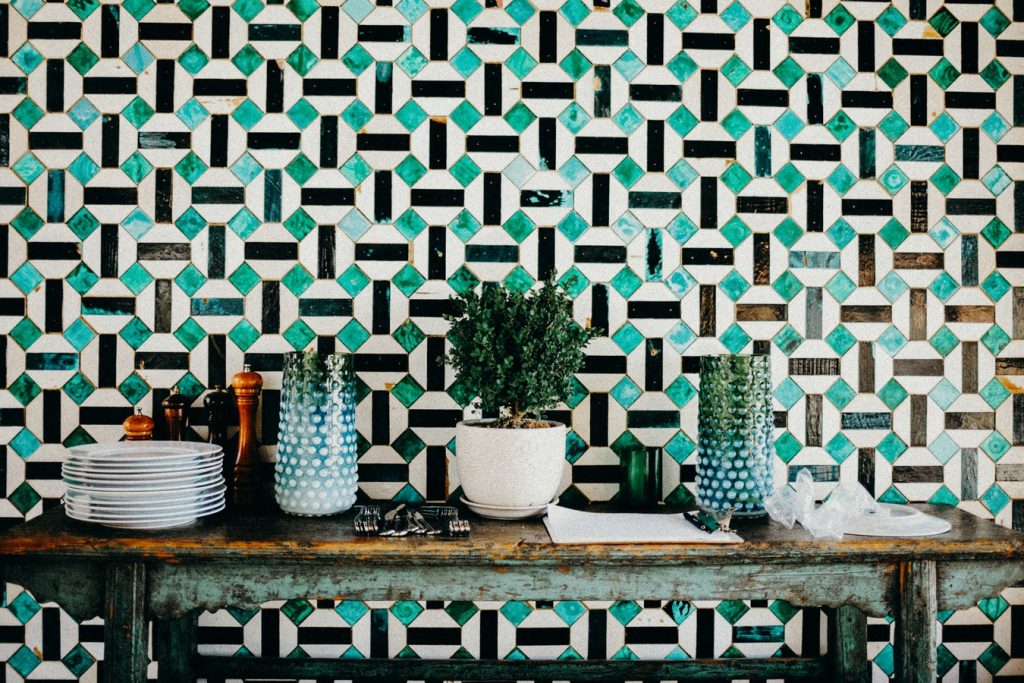 7 conseils pratiques de design d'intérieur pour créer une bonne première impression 3 Comment créer un mur caractéristique à la maison