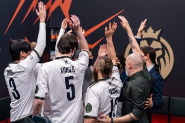 Les MAD Lions mettent le marteau sur Vitality, restent dans la chasse aux séries éliminatoires du LEC avec une victoire importante - 9