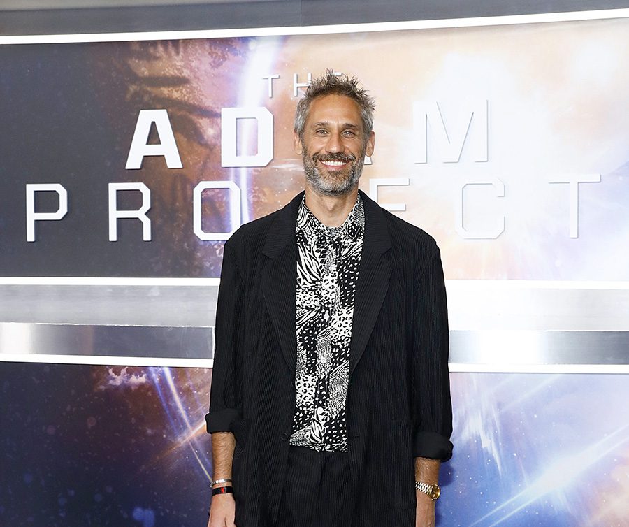 Bande originale de "The Adam Project": liste de toutes les chansons présentées 4 rob simonsen le compositeur du projet adam