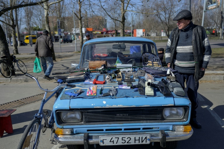 Face à l’invasion russe, la population de Mykolaïv mobilise des moyens de fortune – Sciences et Avenir › Geeky News 2 Face à l’invasion russe, la population de Mykolaïv mobilise des moyens de fortune – Sciences et Avenir › Geeky News - 1