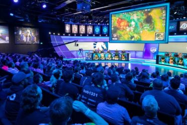 LCS accueille à nouveau le public en direct pour les éliminatoires du Spring Split 2022 au studio de Los Angeles, les billets seront mis en vente le 17 mars - 7