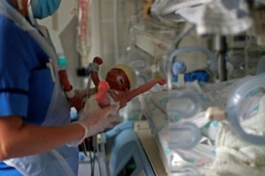 Le gouvernement britannique s’excuse pour la mort de 200 bébés en 20 ans dans une maternity – Sciences et Avenir › Geeky News - 10