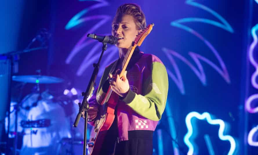 Le groupe de musique Believe conseille à ses clients comment contourner les sanctions russes | L'industrie de la musique 1 La Roux se produit à l'Elysée Montmartre à Paris