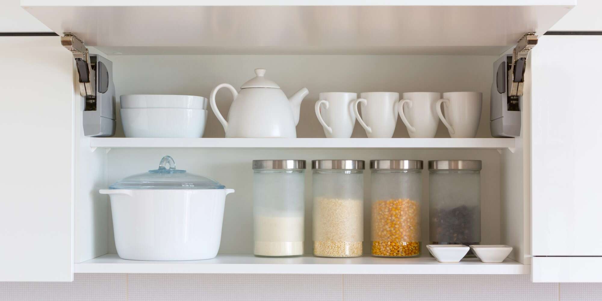 7 choses que vous pouvez purger de vos armoires de cuisine sans arrière-pensée 2 7 choses que vous pouvez purger de vos armoires de cuisine sans arrière-pensée - 1