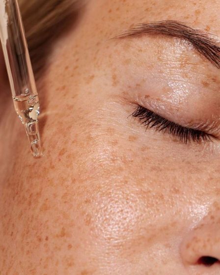 Demandez à une rédactrice beauté : comment prévenir les rides sous les yeux 87 Demandez à une rédactrice beauté : comment prévenir les rides sous les yeux - 86