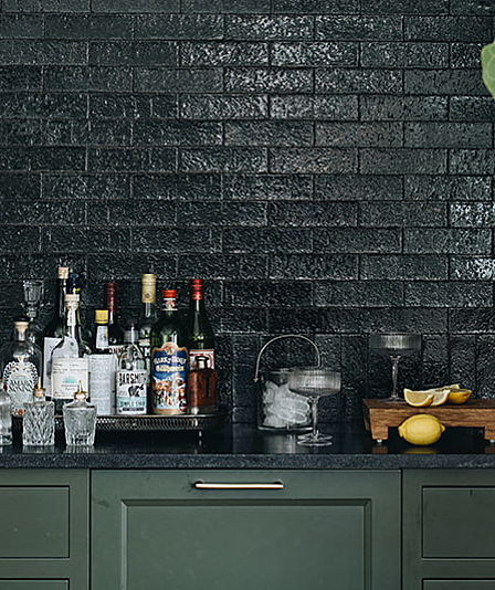 Espace de la semaine : ce bar Moody Home prouve la puissance du carrelage 10 Espace de la semaine : ce bar Moody Home prouve la puissance du carrelage - 9