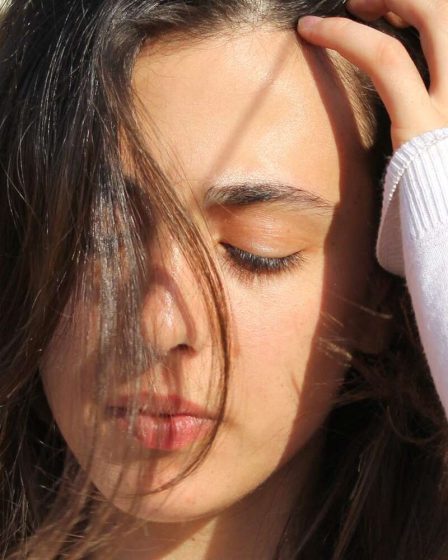 Demandez à une rédactrice beauté : pourquoi mon cuir chevelu me démange-t-il autant ? 84 Demandez à une rédactrice beauté : pourquoi mon cuir chevelu me démange-t-il autant ? - 83