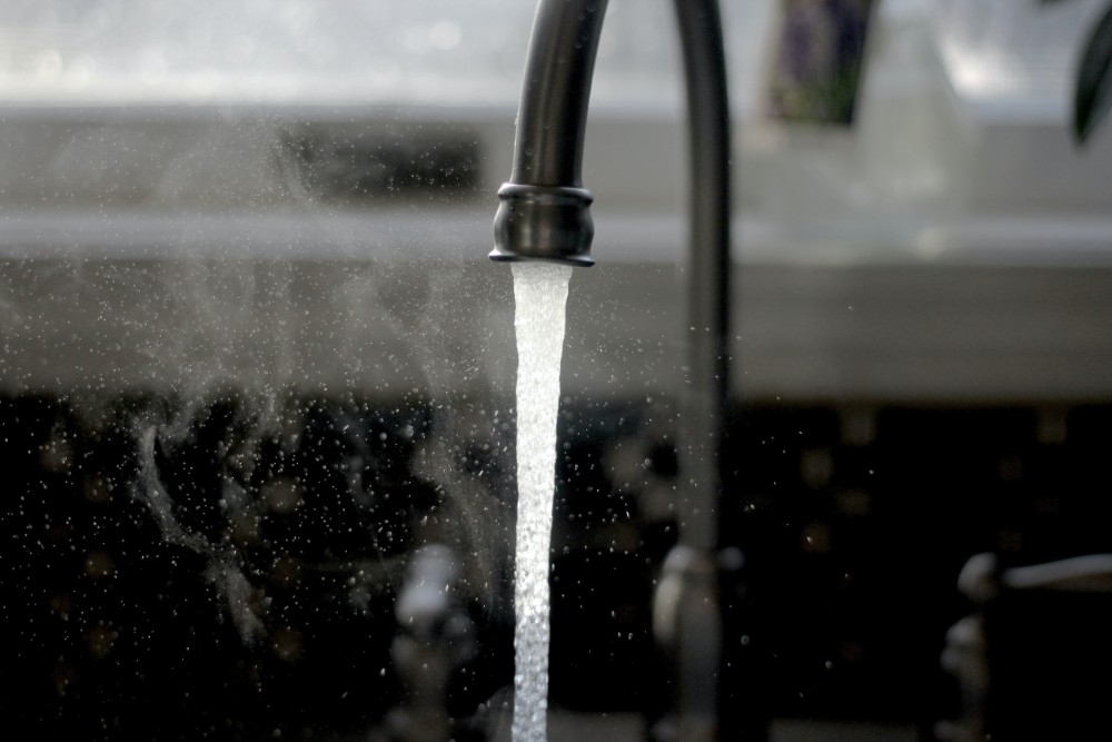 ETEINDRE CES APPAREILS AVANT DE PARTIR EN VACANCES 3 Remplacement du réservoir d'eau chaude