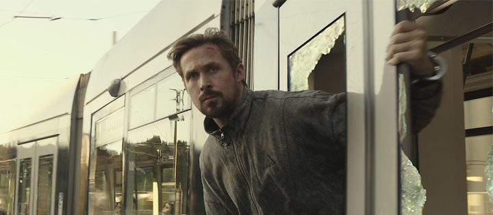 Nouveaux films à venir sur Netflix à l'été 2022 12 films à venir sur netflix été 2022 l'homme gris