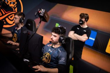 ENCE balaie Fnatic pour se qualifier pour les quarts de finale de la saison 15 de l'ESL Pro League - 7