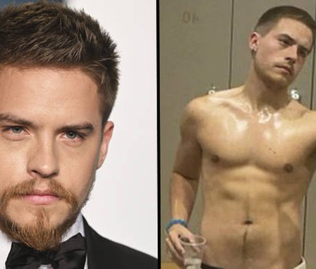 Dylan Sprouse célèbre la transformation de son corps avec un selfie torse nu - 71