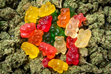 Des gangs utilisent de bonbons au cannabis potentiellement mortels pour inciter les jeunes à commettre des crimes – News 24 2 Des gangs utilisent de bonbons au cannabis potentiellement mortels pour inciter les jeunes à commettre des crimes – News 24 - 1