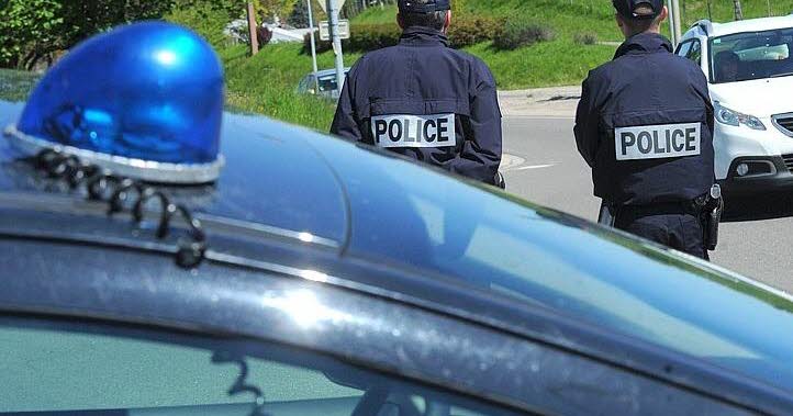 Metropolis of Lyon. The police lyonnaise intercepts dans la Drôme a fourgon loaded of 127 kg of cannabis herb › Geeky News 2 Metropolis of Lyon. The police lyonnaise intercepts dans la Drôme a fourgon loaded of 127 kg of cannabis herb › Geeky News - 1