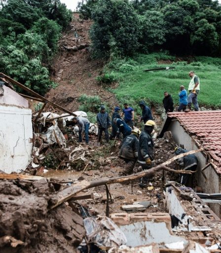 pousser la boue, ramaser les débris après les inondations – Sciences et Avenir › Geeky News - 11