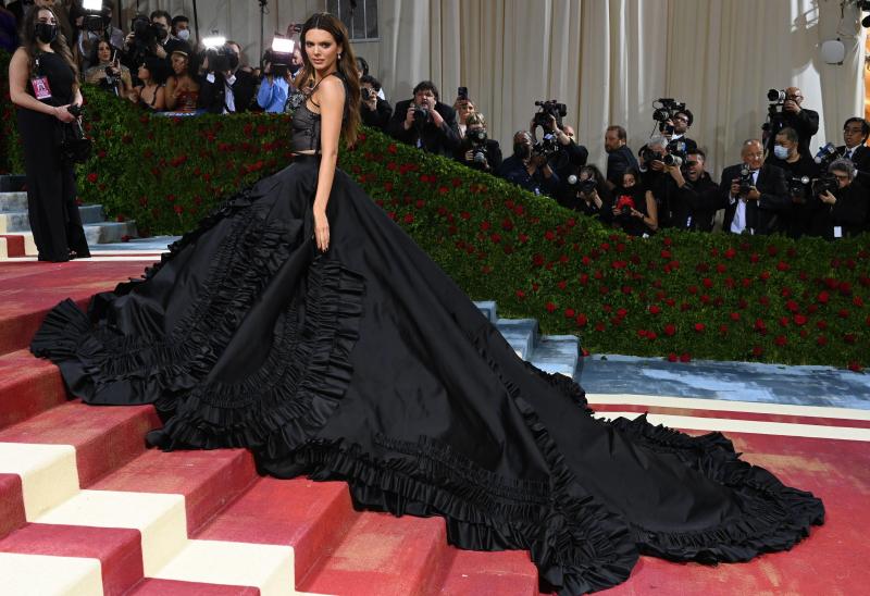 les plus belles et les plus malheureuses images du Met Gala 2022 (photo) › ​​Geeky News - 7