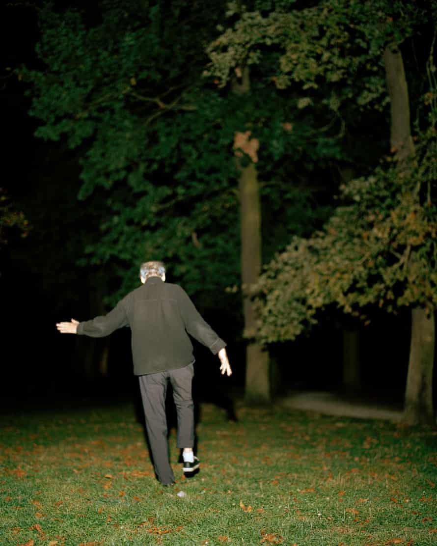 Le mystère de la chouette enterrée : la chasse au trésor de 30 ans déconcerte les énigmes françaises | La photographie 2 Funambule (ci-dessus à gauche), dont le nom se traduit par