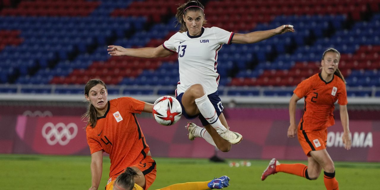 La Fédération américaine de football atteint un pacte d'égalité de rémunération avec les équipes nationales masculines et féminines 2 La Fédération américaine de football atteint un pacte d'égalité de rémunération avec les équipes nationales masculines et féminines - 1