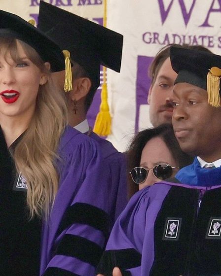 Conseils de carrière de Taylor Swift pour NYU Class of '22: secouez-vous, montrez de l'enthousiasme 110 Conseils de carrière de Taylor Swift pour NYU Class of '22: secouez-vous, montrez de l'enthousiasme - 109