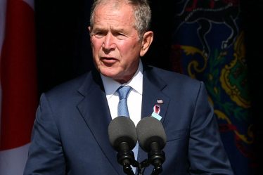 George W. Bush condamne l'invasion "injustifiée" de l'Irak. Oups, l'Ukraine ! - 13