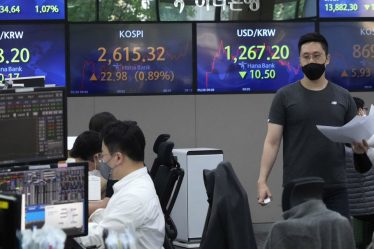 Les actions asiatiques augmentent après que la Chine a abaissé son taux directeur, Wall Street se rapproche du marché baissier - 9