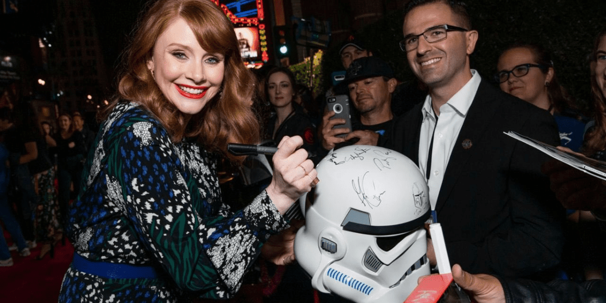 "Mandalorian" Bryce Dallas Howard abat les rumeurs des "Quatre Fantastiques" de Marvel 2 "Mandalorian" Bryce Dallas Howard abat les rumeurs des "Quatre Fantastiques" de Marvel - 1