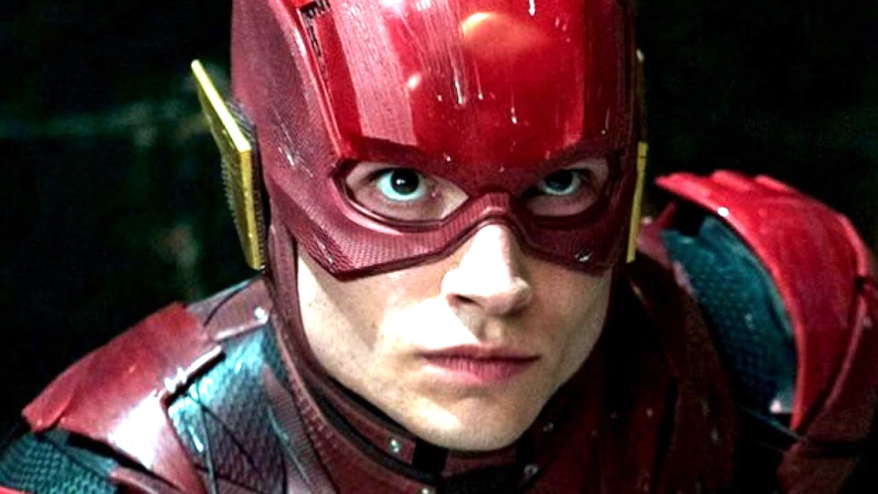 Nouvelle surface de costumes de film DC pour Supergirl, The Flash et Black Manta 2 Nouvelle surface de costumes de film DC pour Supergirl, The Flash et Black Manta - 1