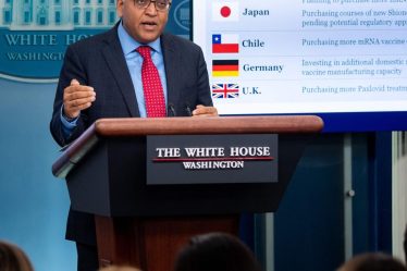 La Maison Blanche intensifie ses efforts pour fournir un accès antiviral à davantage d'Américains alors que les cas commencent à se stabiliser dans le nord-est - 7