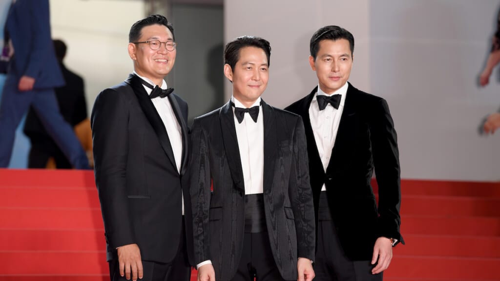 Les émotions sont fortes à la première de "Armageddon Time" ; Lee Jung-jae sur la réalisation 4 "Chasser" Tapis rouge Lee Jung-jae