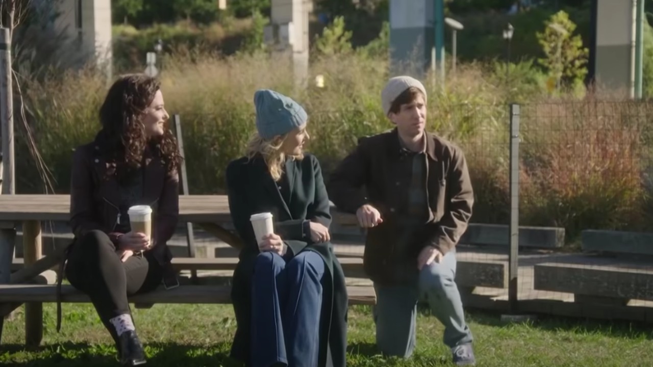 Sarah Sherman, Chloe Fineman et Kyle Mooney dans 