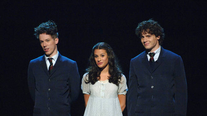 Lea Michele a une fois montré son vagin à Jonathan Groff parce qu'il n'en avait jamais vu auparavant 4 Lea Michele et Jonathan Groff sont devenus meilleurs amis pendant Spring Awakening