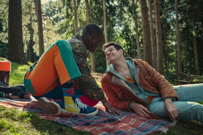 Encore plus d'ados LGBTQ+ dans la série – OI Canadian 10 Encore plus d'ados LGBTQ+ dans la série – OI Canadian - 9