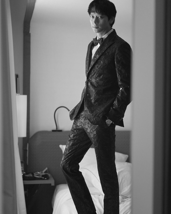 Kang Dong Won  