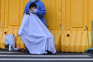 Excitation à Shanghai alors que les responsables promettent de rouvrir après un verrouillage de deux mois, et les cas continuent de s'aplatir dans le nord-est des États-Unis - 6