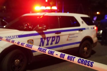 Une femme âgée touchée par une balle perdue à New York le Memorial Day - 7